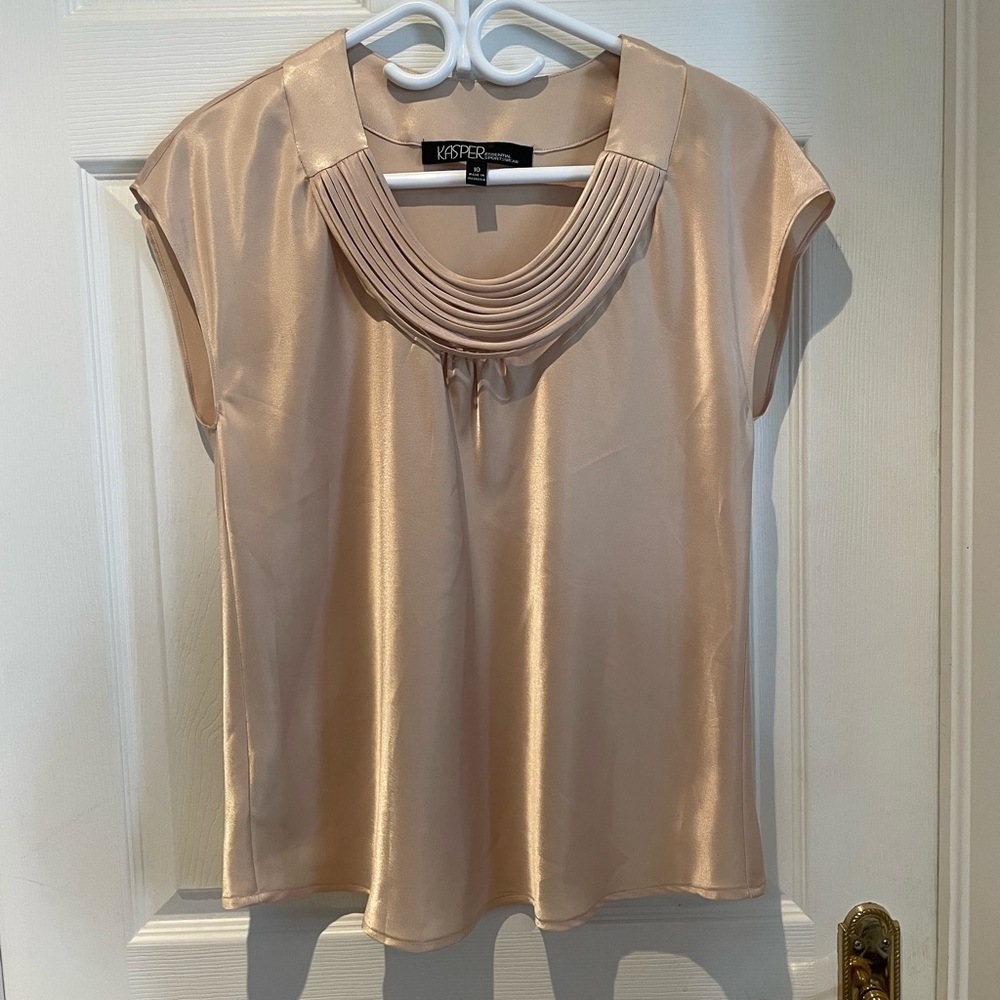 Beautiful gold top